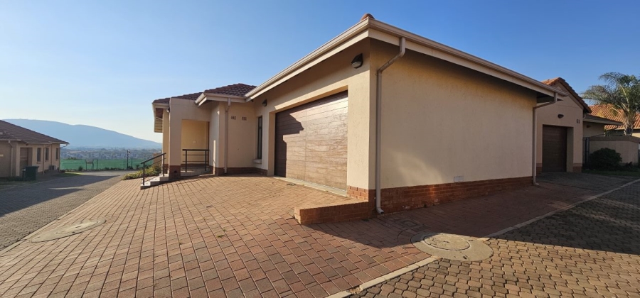 2 Bedroom Property for Sale in Xanadu North West